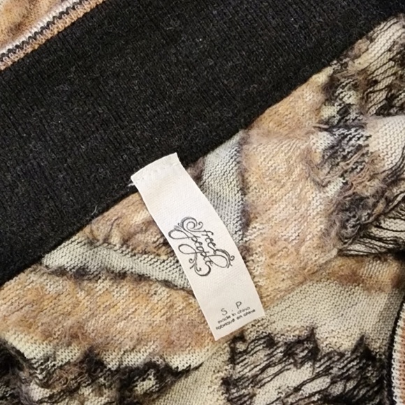 FREE People Magic Carpet Fringe Skirt Nordic Print Wool Blend
- Small - Picture 6 of 7